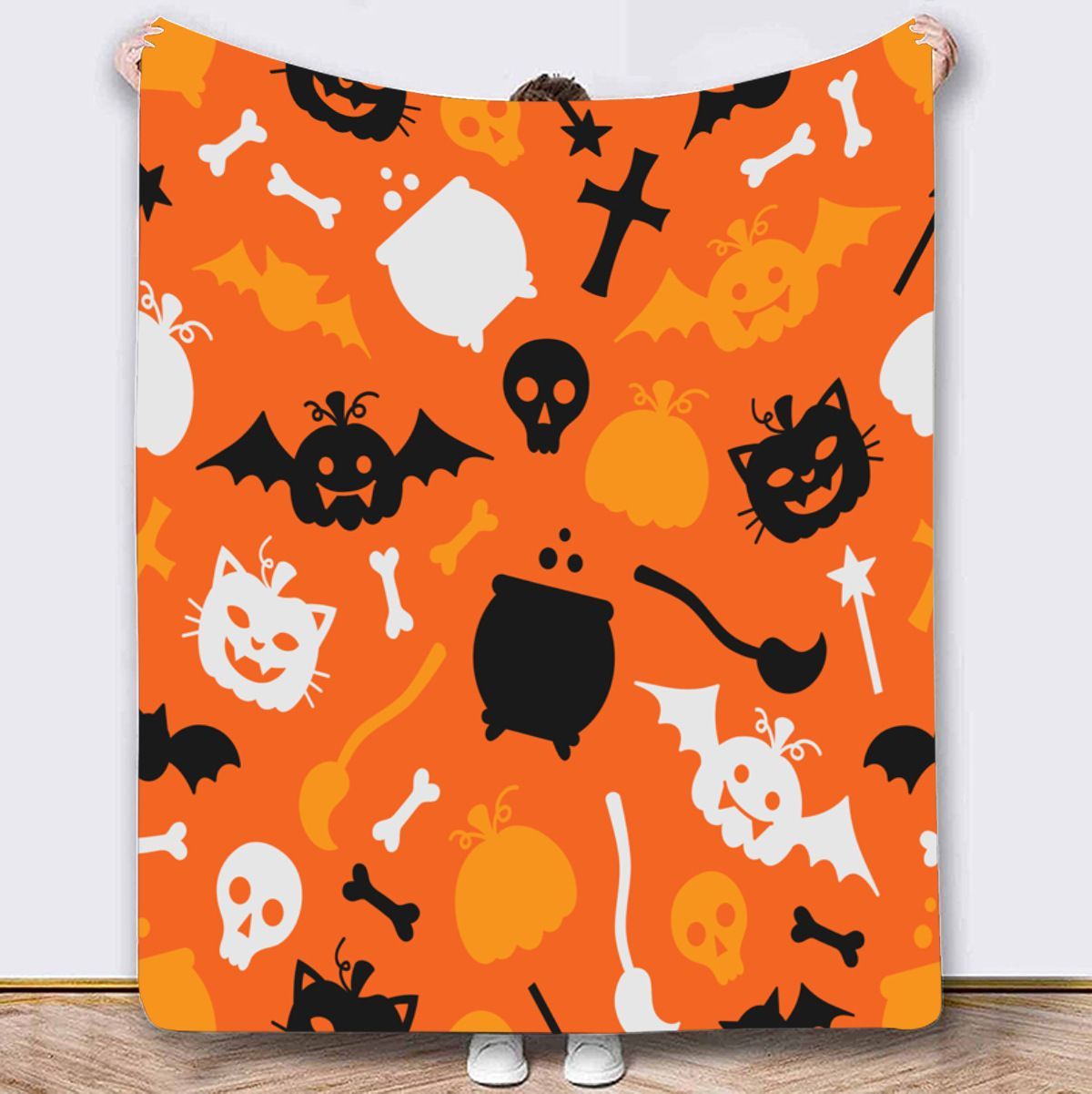 V1107-114-84089-ORG4-00 Halloween Throw Blanket Cozy Microfiber Blanket Soft Flannel Throw Festive Home Pumpkin Bat - Orange - Size 130cm*150cm - Image 1