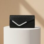 Women Fashion Wedding Evening Clutch Bag, V‑Shaped Metal Trim Versatile Chain Formal Party Handbag for Prom Banquet, Black