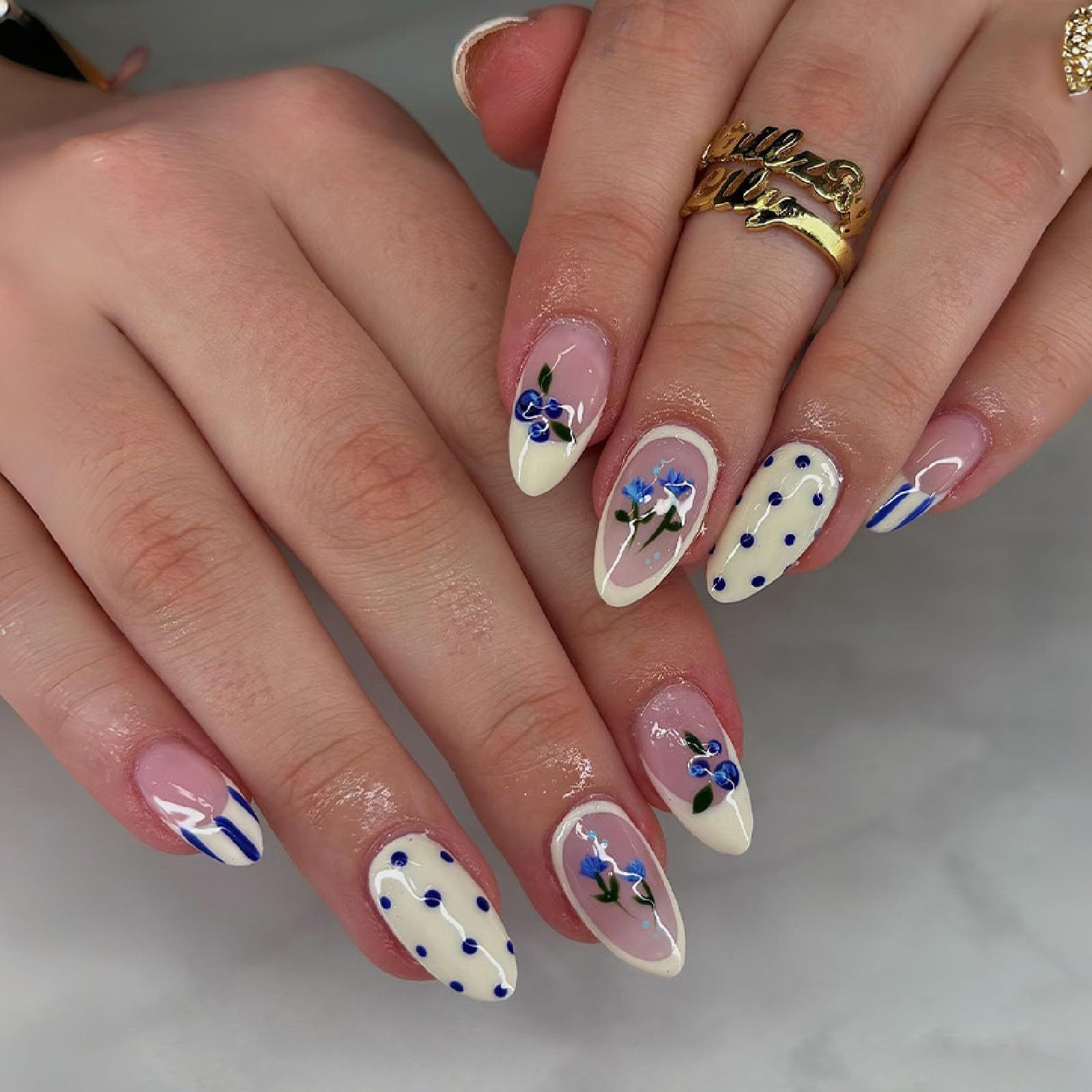 V1402-CS-KMNUI-00 Medium Almond Press-On Nails For Everyday Wear, Events, Easy DIY Manicure (Blue) - Image 1