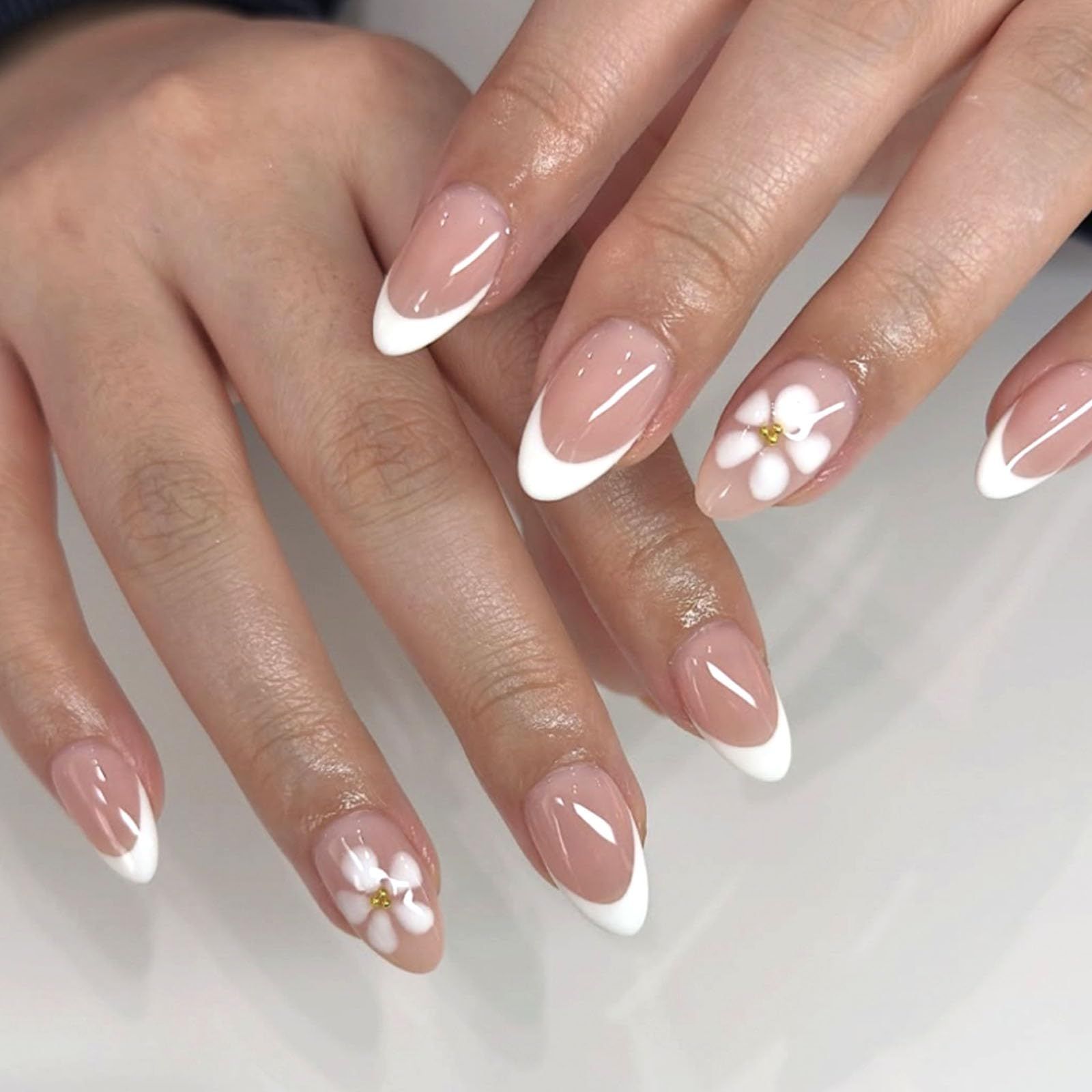 V1402-CS-VSUAKM-00 Elegant Almond Fake Nails, Perfect for Daily Wear, Parties & Special Occasions (light pink) - Image 1